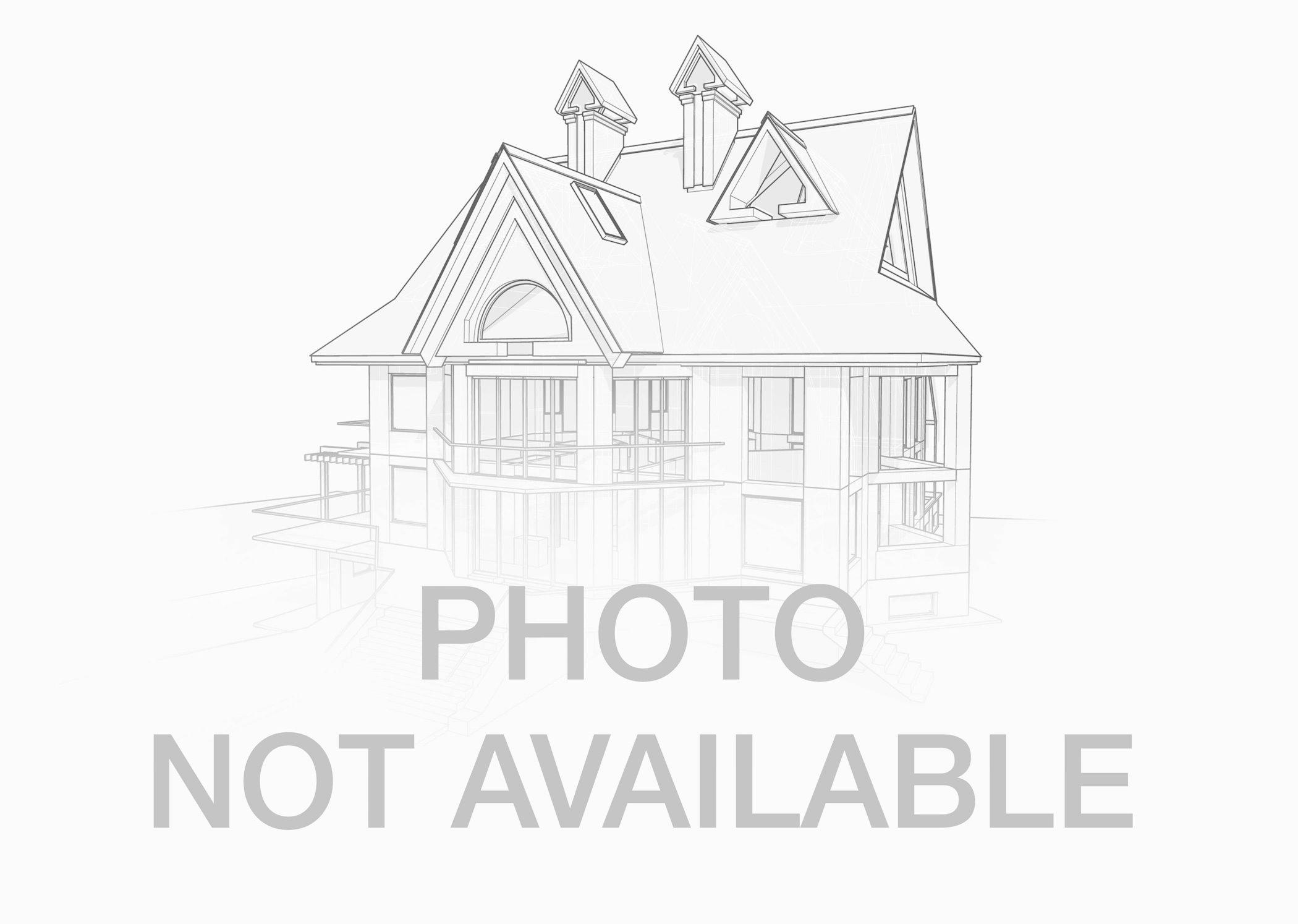 10 Parkside Court 